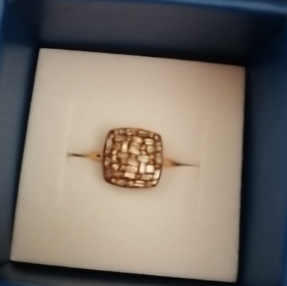 Genuine Champagne diamond ring. - Picture 2 of 6
